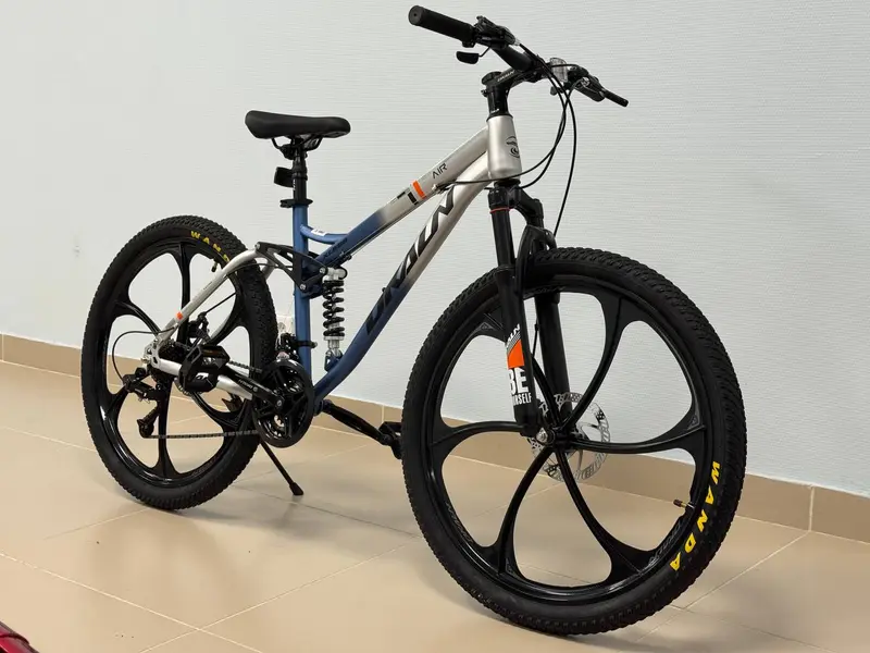 Горный велосипед DKALN 688, 26", серебристый, общий вид