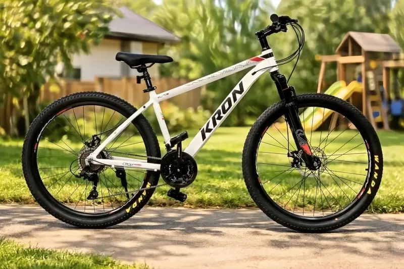 Горный велосипед KRON 728, 26", белый, общий вид