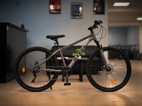 Горный велосипед, 26", серебристый, общий вид
